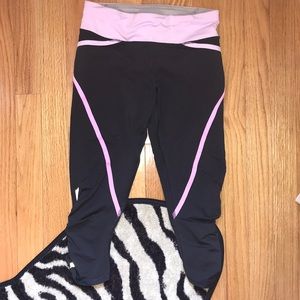 Lulu lemon Cropped Gray and Pink Leggings